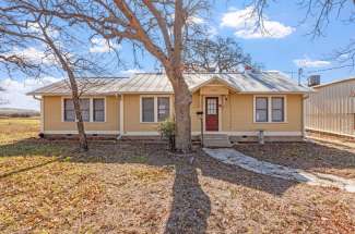 1007 N Llano St Fredericksburg TX