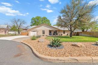 116 Henrietta Ct Fredericksburg TX