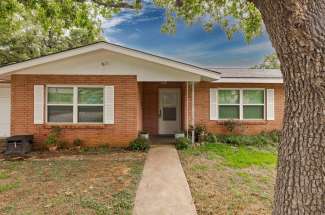 1206 Crenwelge Dr Fredericksburg TX