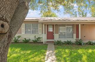 329 W Mulberry St Fredericksburg TX