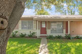 329 W Mulberry St Fredericksburg TX
