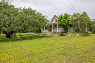 352 Pfeiffer Rd Fredericksburg TX