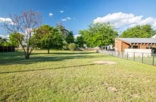 504 E Creek St Fredericksburg TX
