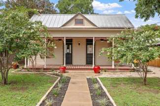 514 W Austin St Fredericksburg TX